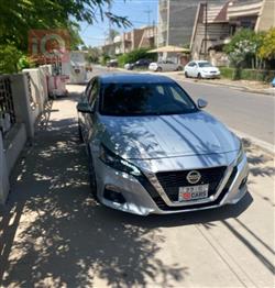 نيسان ألتيما